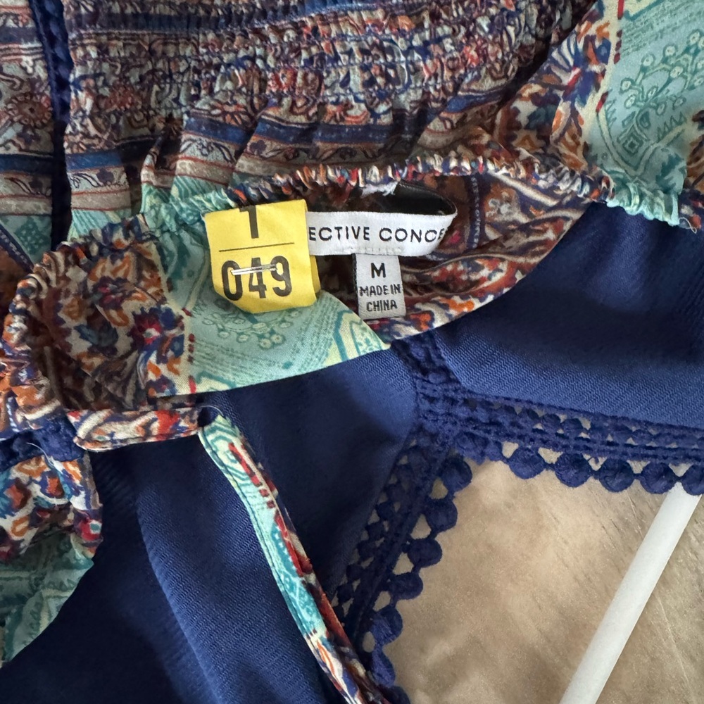 Collective Concepts Blue and Orange Patterned Camisole Stitch Fix Medium - Picture 4 of 4